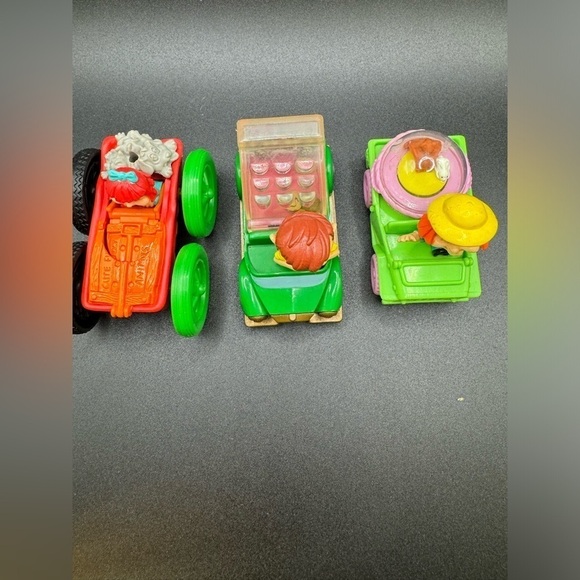 VTG 1990s Tiny Toons Montana Max Elmyra Elmira Flip Car McDonald’s - Picture 2 of 5
